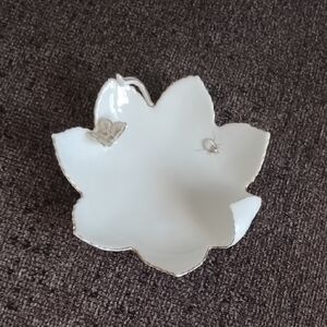 White Porcelain Leaf Dish with Gold Trim